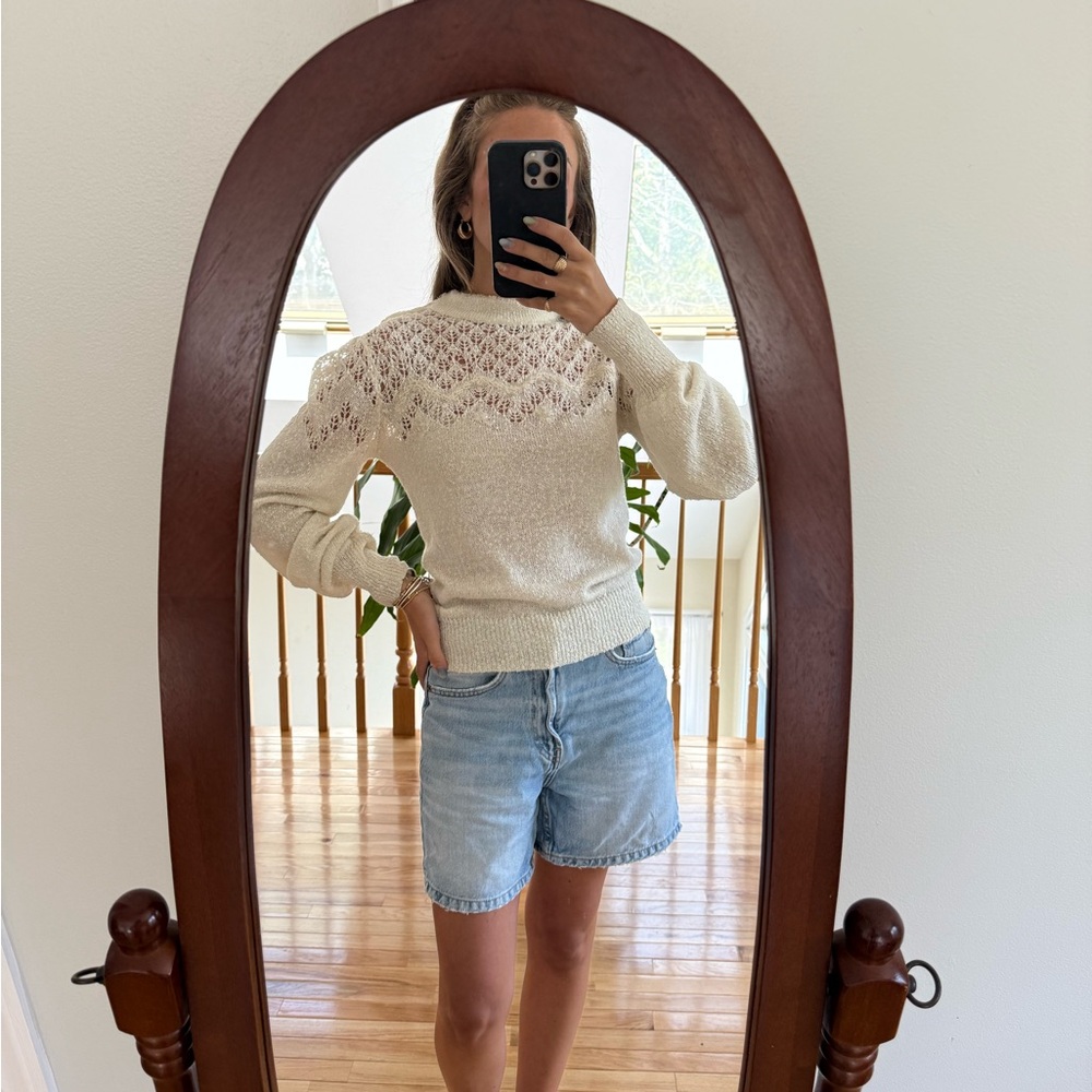 Gorgeous vintage sweater blouse 🤍